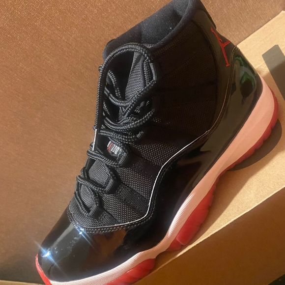 Sneakers - Picture 5 of 5